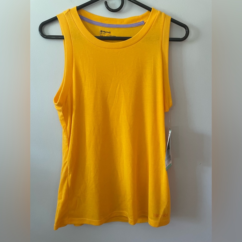 NWT - Marmot tank
